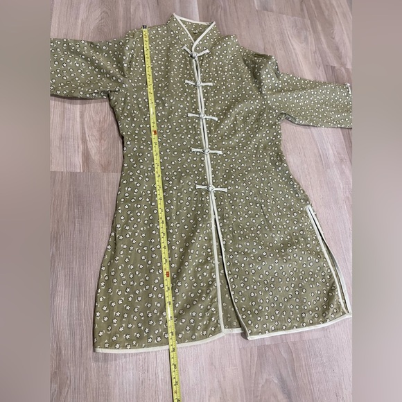 Traditional Chinese/Asian Style- Qipao
Cheongsam Dress - Picture 4 of 6